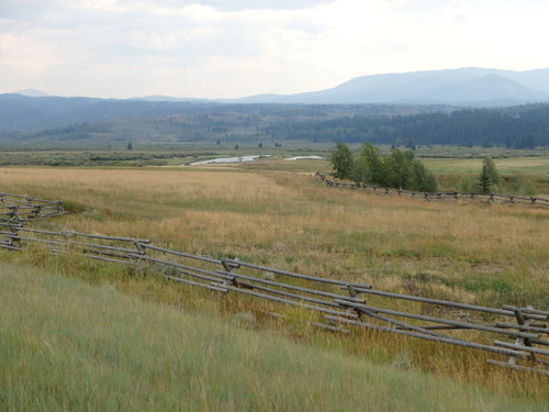 GDMBR: Looking southeast along US 26/287.